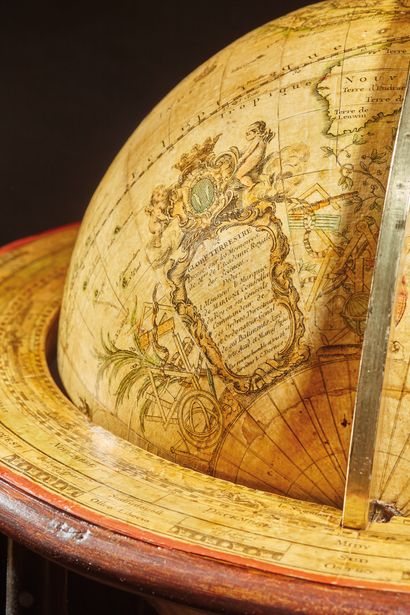 Louis-Charles DESNOS (1725-vers 1798) Library globe. Presentation on a quadripod...