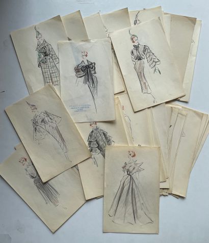 null 50 dessins de modèles dont certains avec tampon Jacques Fath
Circa 1948-1950
Dim....