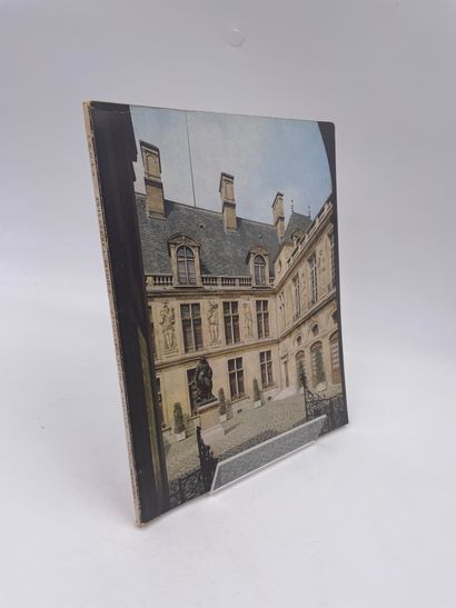 null 2 Volumes : 

- "L'HOTEL CARNAVALET", Bulletin du Musée Carnavalet, N°1 et N°2,...