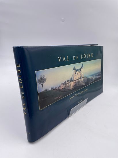 null 1 Volume : "VAL DE LOIRE", Photographies de Jaroslav Poncar, Textes de Jehan...