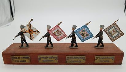 null VARIOUS MANUFACTURERS. ANONYMOUS. 20th century. Russia. Set of flag bearers...