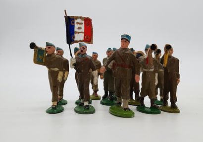 null QUIRALU. 20th century. Contemporary armies. This lot includes a set of infantry...