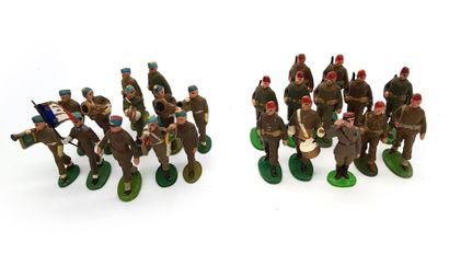 null QUIRALU. 20th century. Contemporary armies. This lot includes a set of infantry...