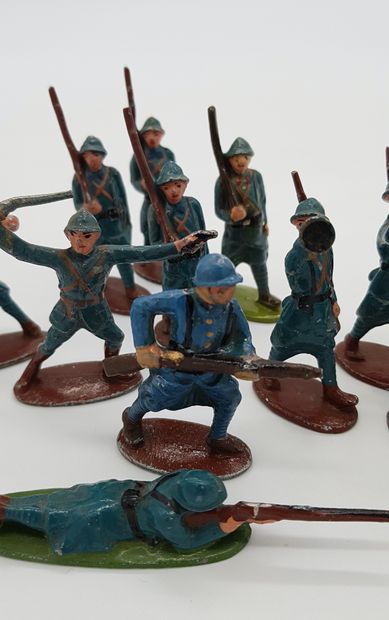 null QUIRALU. 20th century. First World War. France. Infantry in horizon blue uniform....