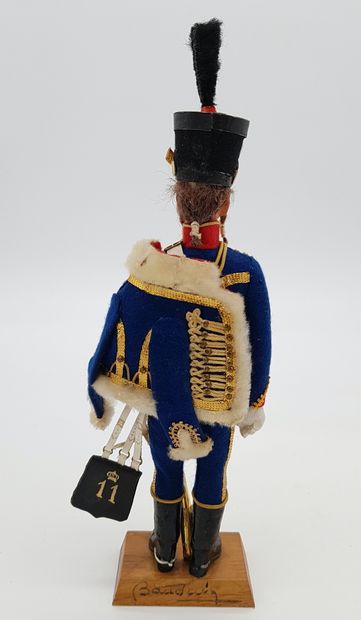 null FIGURINES OF ARTISTS. BAUDOIN. Ist Empire. France. Hussar of the 11th regiment...