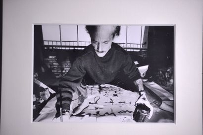 null Photographie de Jean Degottex dans son atelier par Philippe Brousté - 1968

Photographie,...