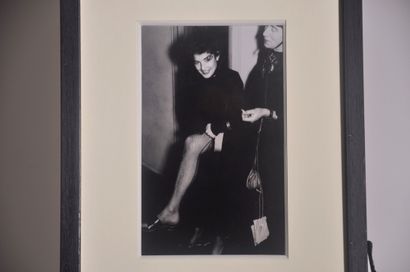 null Photographie de Juliet Man Ray lors d'une fête costumée donnée par Géo Dupin,...