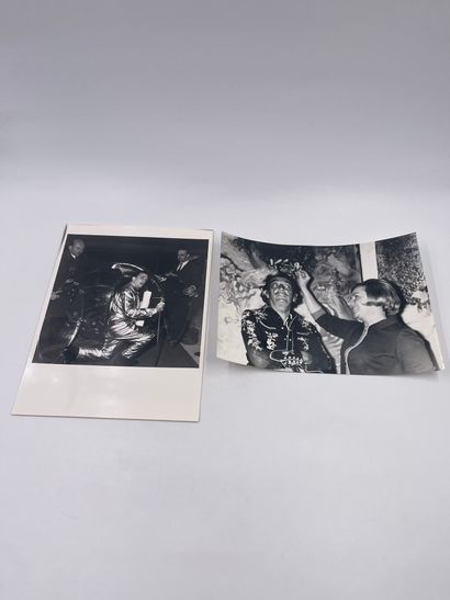 null Salvador Dali - 6 photographies du Maitre Catalan lors d'Expositions

Pas de...
