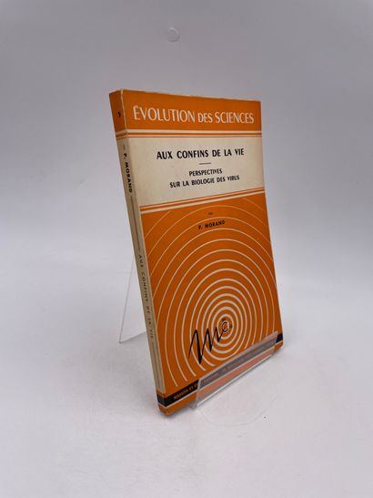 null 2 Volumes : 

- "AUX CONFINS DE LA VIE", (Perspectives sur la biologie des Virus),...