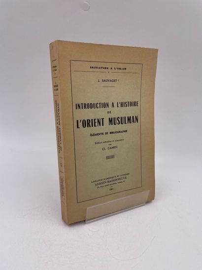 null 1 Volume : "INTRODUCTION À L'HISTOIRE DE L'ORIENT MUSULMAN", (Éléments de Bibliographie),...