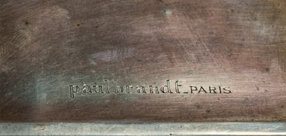 Paul Emile BRANDT (1887-1952) Boîte à cigarettes en métal argenté à décor géométrique...