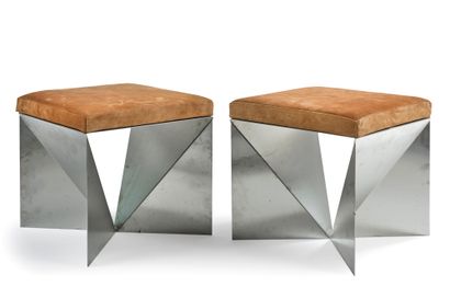 ETIENNE-HENRI MARTIN (1905-1997) Pair of stools in chromed metal, brown suede upholstery...