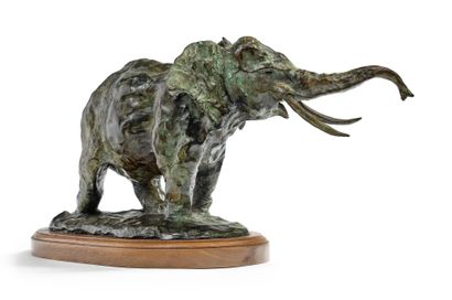 JOSÉ-MARIA DAVID (1944-2015) Elephant
Sculpture in bronze with green patina and brown...