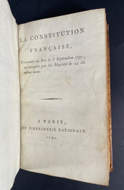 null La constitution française présentée au Roi le 3 septembre 1791, et acceptée...