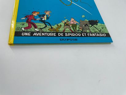 null Spirou et Fantasio 5 : Seconde édition de 1965. Très bel album proche de l'état...