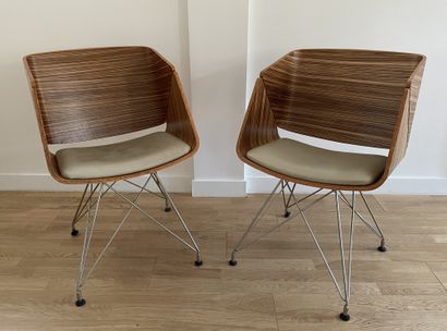 TRAVAIL MODERNE Suite of six chairs, thermoformed wood shell, chromed metal base,...