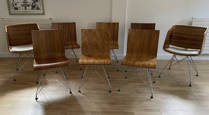 TRAVAIL MODERNE Suite of six chairs, thermoformed wood shell, chromed metal base,...