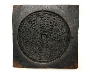 TIBET - Début XXe siècle Dex wooden printing plates, the texts inscribed in Tibetan...