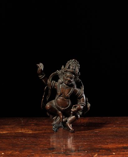 TIBET - XVIIIe/XIXe siècle Statuette en bronze à patine brune, Mahakala, probablement...