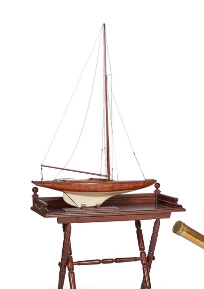 null Wooden model of a sailing boat
Beginning of XXth century
L. 76 cm