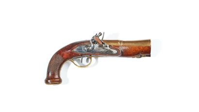 null Small flintlock marine pistol in bronze and gilded brass, barrel with sides...