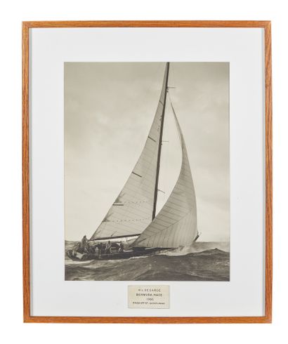 null [Photography]
The yacht Hildegarde during the Bermuda Race in 1966
Vintage print
33...
