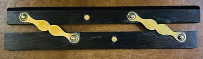 null Black wood map table parallel rulers joined by two brass crossbars, 19th century
L....