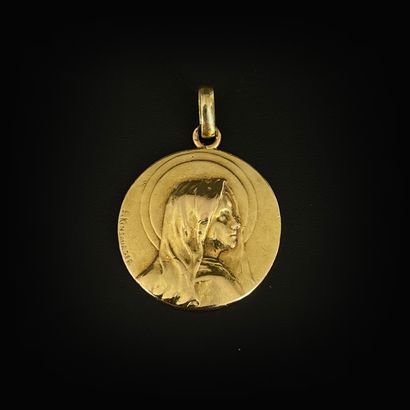 Médaille religieuse en or 750 millièmes,...