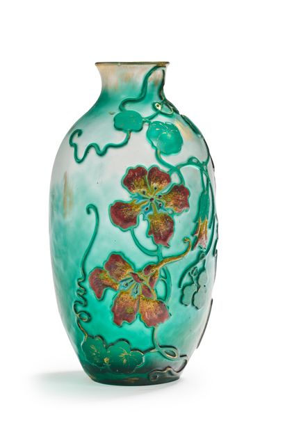 Emile GALLE (1846-1904) Vase ovoïde en verre doublé à décor dégagé à l'acide et émaillé...