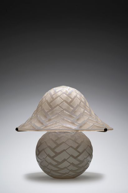 DAUM Nancy France Rare and important lamp mushroom out of thick white and opalescent...