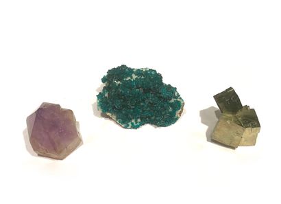 MINERALS - 

Dioptase hotazel, South Africa

Amethyst,...