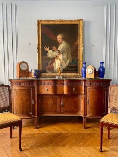 null After Mrs. G's succession: all the furniture of a Parisian apartment.

And ...