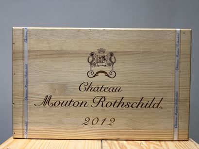 null 6 bouteilles CHATEAU MOUTON ROTSCHILD 2012 GCC1 Pauillac. Caisse bois d'origine...