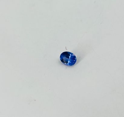 null Tanzanite oval size weighing 4.37 cts Accompanied by a certificate AIG attesting...