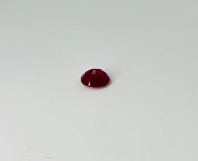 null Oval treated ruby weighing 7.13 carats Dimensions: 1.2 x 1 cm