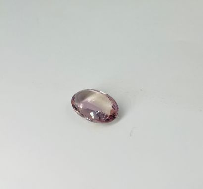 null Ametrine weighing 33.55 carats. With its ITLGR certificate.