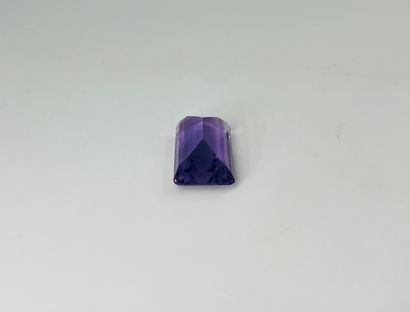null Amethyst rectangular cut weighing 19.22 cts.
