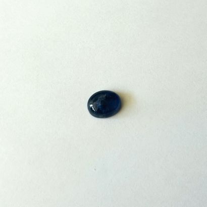 null Iolite cabochon size weighing 2.78 cts - Probable origin TANZANIA Dimensions...