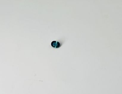 null Blue sapphire oval size weighing 1.10 cts. With its IGI certificate.