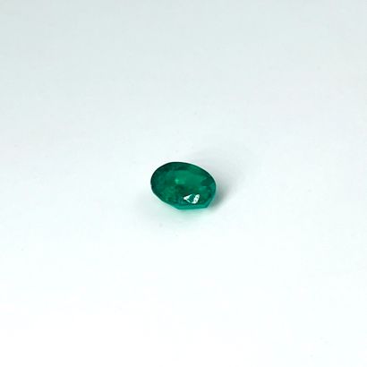 null Oval emerald weighing 1.45 ct.