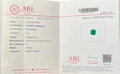 null Square cut emerald weighing 1.96 ct. (chips) Accompanied by an AIG certificate...