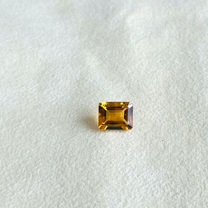 null Octagonal citrine weighing 3.26 cts - Probable provenance PORTUGAL - Unheated...