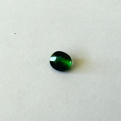 null Green tourmaline of oval size weighing 2.07 cts - Probable origin MADAGASCAR...