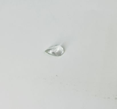 null Colorless pear-shaped topaz weighing 5.27 cts Dimensions: 1.4 x 0.9 cm