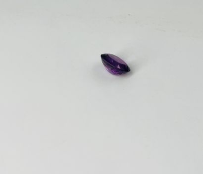 null Faceted oval amethyst weighing 3.96 cts, probably from Brazil.Dimensions: 1.2...