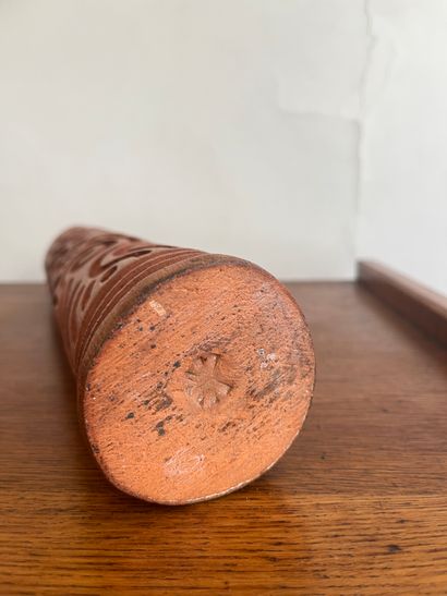 null Vase en céramique à décor de rinceaux

H.33 cm