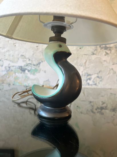 null Pied de lampe en céramique à décor d'un volatile 

H. 14,5 cm