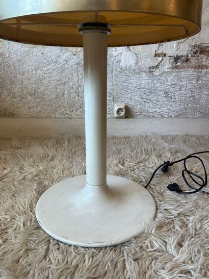 null Atelier LYKTAN

Lampe pied tulipe 

Abat-jour d’époque 

H.89,5 cm