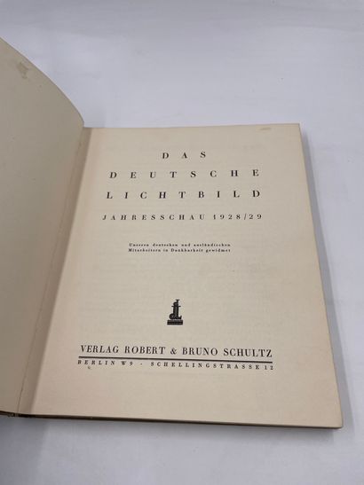 null 1 Volume : "Das Deutsche Lichtbild Jahresschau 1928/29", Unseren deutschen und...