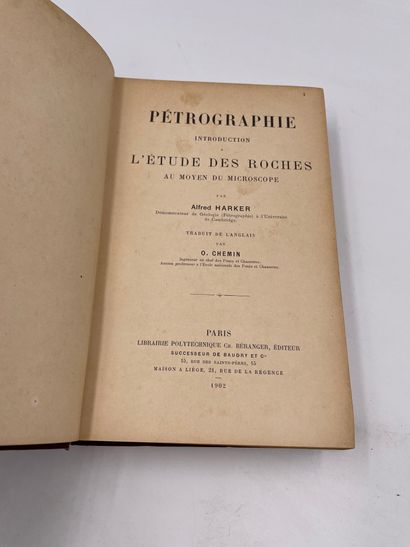 null 1 Volume : "Pétrographie, Introduction à l'Étude des Roches au Moyen du Microscope",...